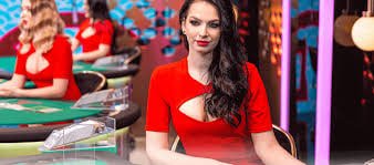 win 10 বেট অপশন কার্ড ও মোবাইল নেভিগেশনের উদাহরণ